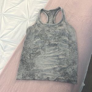 Lululemon racer back tank size 6